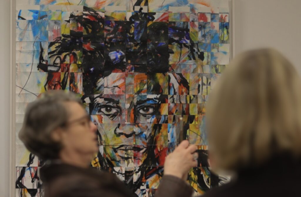 Vernissage d’« Éclats de Printemps » : une soirée haute en couleurs à la Pop Up Galerie